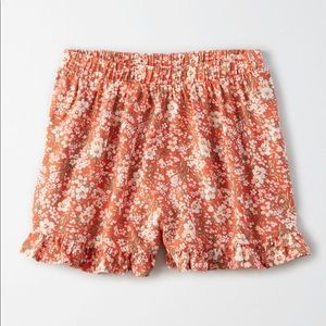 AE high waisted ruffled tulip runner short